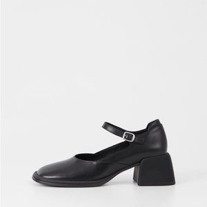 VAGABOND ANSIE PUMPS